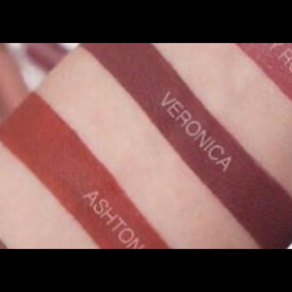 💄  Anastasia matte lipstick